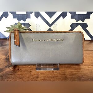 Dooney & Bourke L-Zip Wallet in Elephant Gray